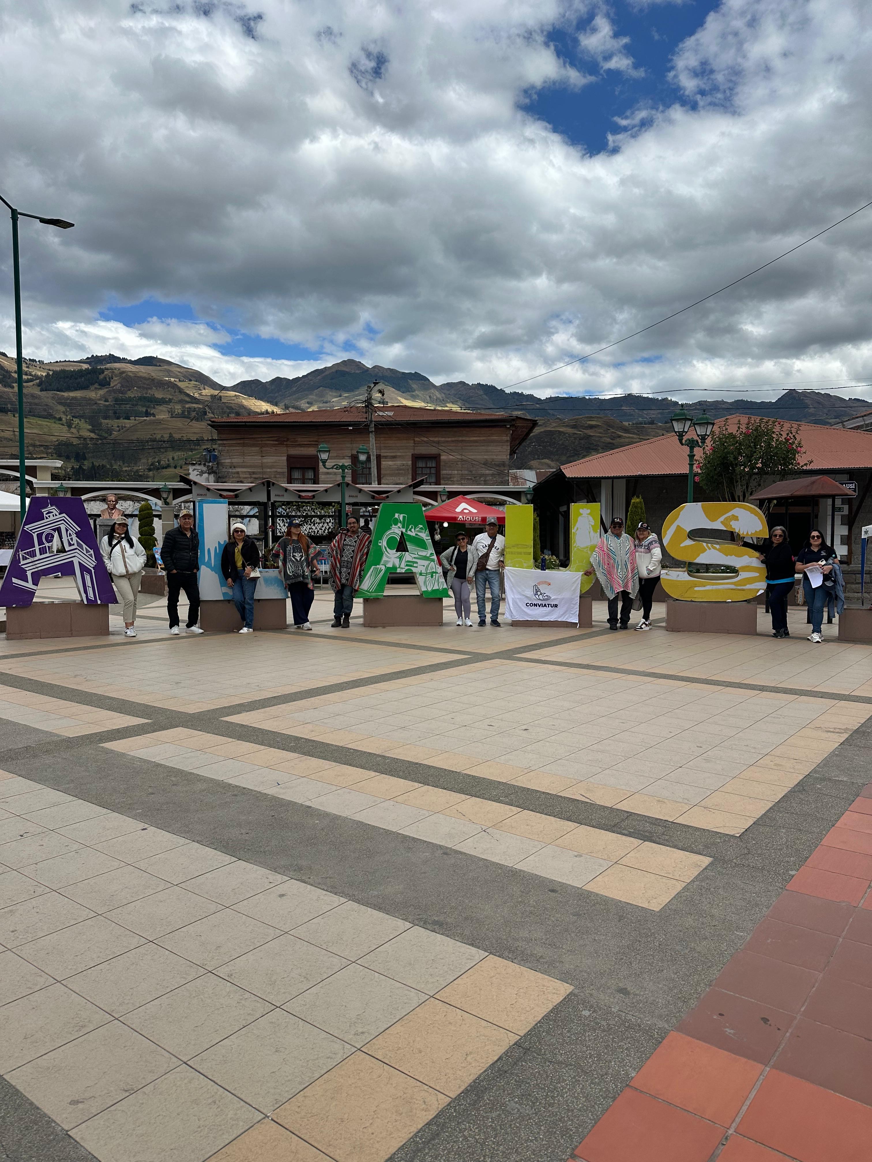 Foto de ALAUSÍ - WhatsApp Image 2025-09-13 at 2.14.51 PM.jpeg